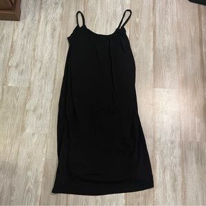 H&M jersey maxi dress never worn. Size medium .